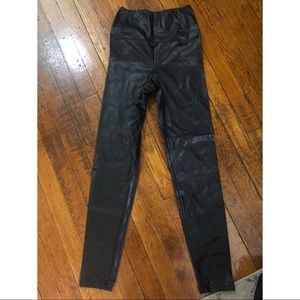 Aritzia Wilfred Free Vegan Leather Leggings